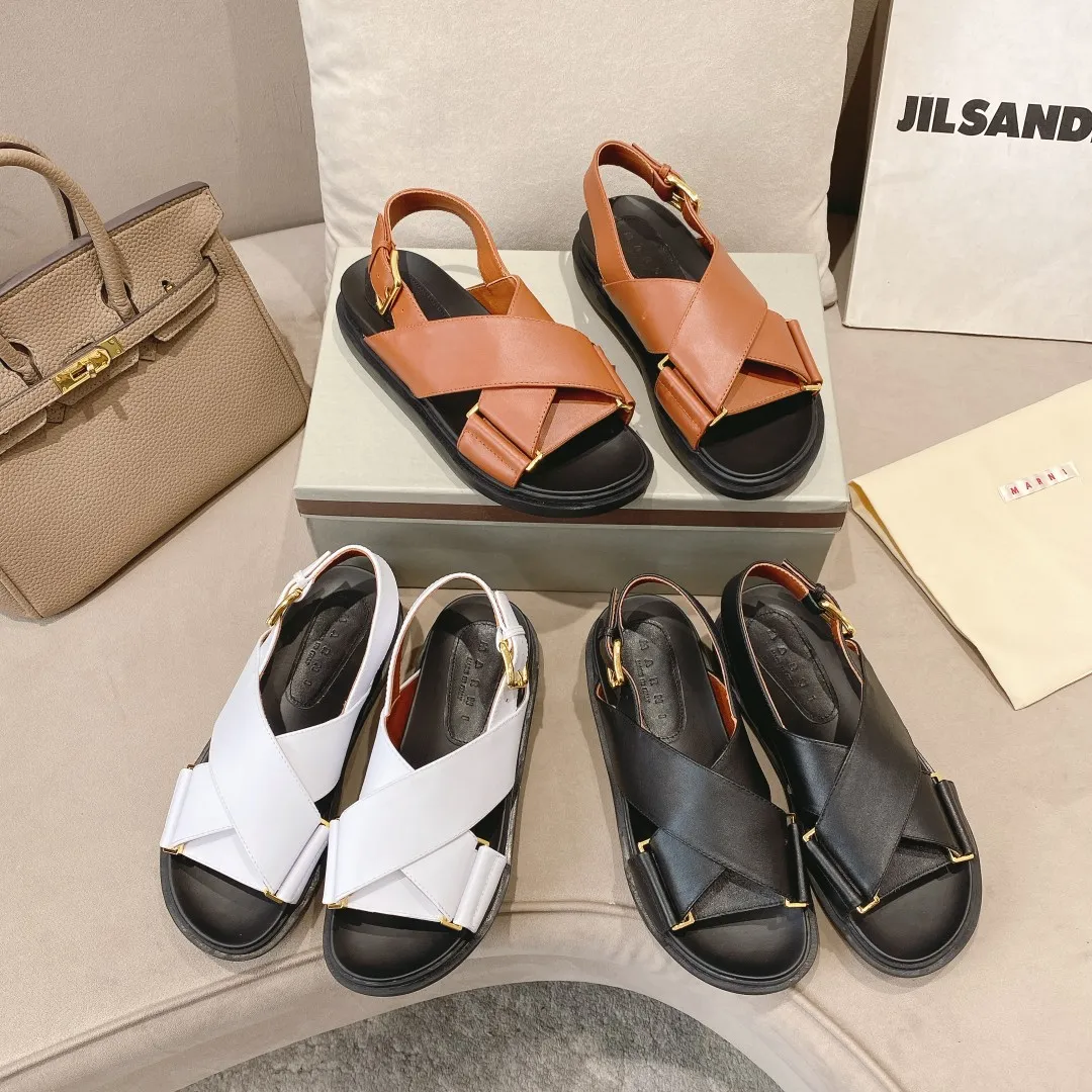 👟👟Ex-factory price 440👟👟 Marni Mani, popular online celebrity style, Taobao, popular single style in physical stores! Thick-soled, elevated classic cross-strap, color-blocked flat-soled cowhide open-toe European and American style women's sandals. Fabric: Cowhide Lining: Sheepskin Outsole: Rubber Button: Gold Size: 35-40